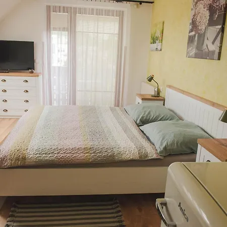 Pod Hradem Potštejn