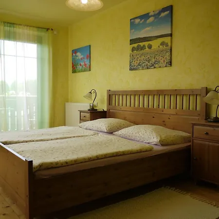 Pod Hradem Guest house Potstejn